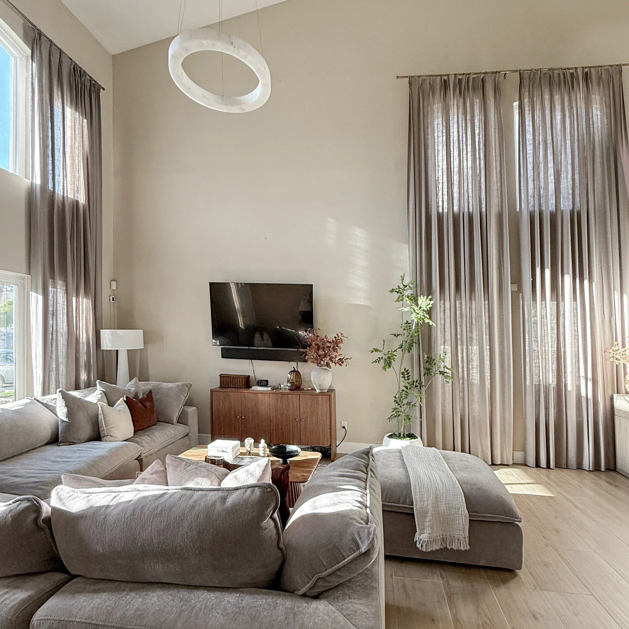 https://freshinelife.com/cdn/shop/articles/Nina-Linen-Blend-Drapery-Pleat-for-Large-Windows-Khaki_grey_2020-11-2_0b7d4b57-4301-4a62-af04-9cf0b64f10a4.webp?v=1761560839